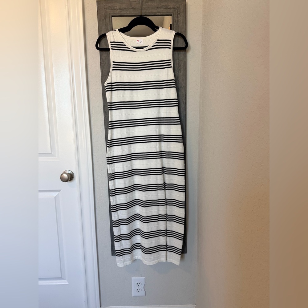 Striped Sleeveless Midi Dress